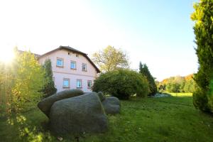 Zahrada ubytování Apartmán U Mluvících Kamenů