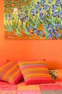 A bed or beds in a room at Pazo de Verdes