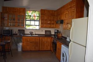 Gallery image of 5Bedrooms Eulen Villa Arthur Seat St Thomas Barbados in Saint Thomas +25 photos