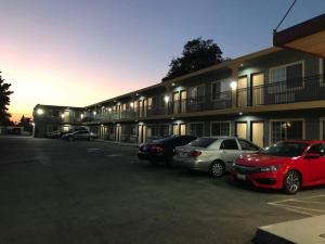 Gallery image of American Inn & Suites LAX Airport in Inglewood