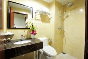 Koupelna v ubytování Hallmark Express Hotel