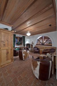 A seating area at Landhotel Vordergrub