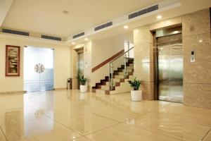 Preddverje oz. recepcija v nastanitvi Sidra Pristine Hotel and Portico Halls