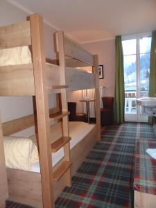 Dviaukštė lova arba lovos apgyvendinimo įstaigoje Hotel Staubbach