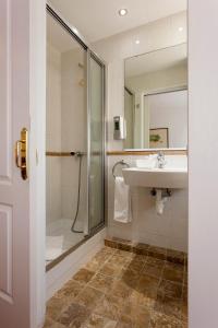 A bathroom at Hotel Araxa - Adults Only