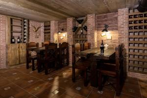 Um restaurante ou outro lugar para comer em Old Side Boutique Hotel