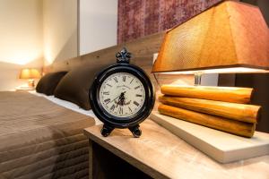 Uma cama ou camas num quarto em Old Side Boutique Hotel
