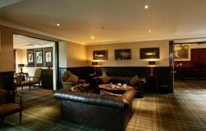 Leonardo Boutique Huntingtower Perth的休息区