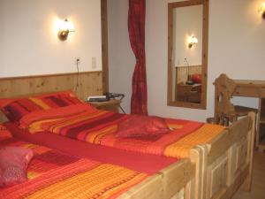 Letto o letti in una camera di Logis de la Licorne