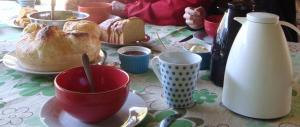 Kemudahan buat kopi dan teh di Pousada Vida Artesanal