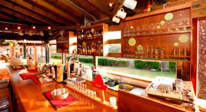 Nápoje v ubytování Ariadni Hotel Bungalows + 26 fotografií