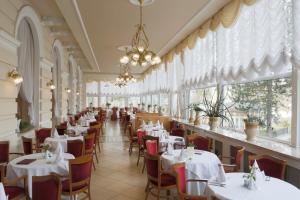 Restoran ili drugo mesto za obedovanje u objektu Hotel Bristol