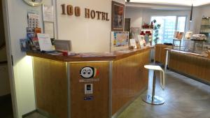 Certifikát, hodnocení, plakát nebo jiný dokument vystavený v ubytování 100 Iceland Hotel