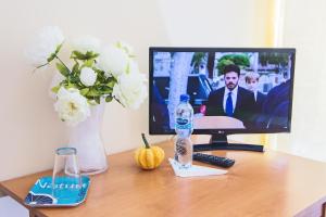 TV a/nebo společenská místnost v ubytování Hotel Hůrka
