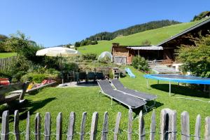 Piscina de la sau aproape de Familienbauernhof Burtscher