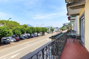 Balkón nebo terasa v ubytování La Promenade by Impero House