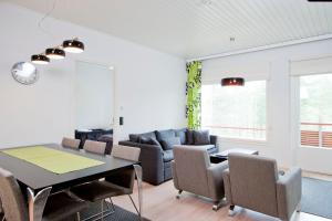Posezení v ubytování Haapala Suites entinen IIDA Vuokatti