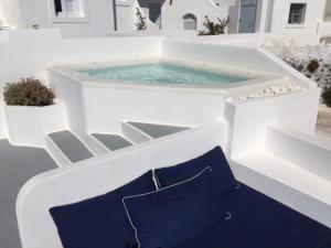 The swimming pool at or close to Altana Heritage Suites