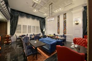 Area tempat duduk di Golden Tulip RS Boutique Hotel-Tainan