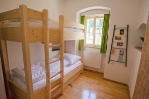 Postel nebo postele na pokoji v ubytování Life Camp