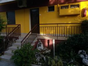 The building in which Az apartmant is located