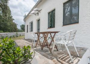 Un patio o zona al aire libre en La Umbría de la Ribera