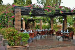 Gallery image of Cresta Churchill Hotel in Bulawayo +85 photos
