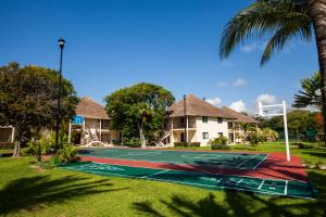 Attività di tennis o squash presso il resort o nelle vicinanze