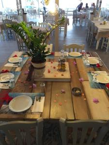 Ресторан / где поесть в WhiteSands Beach Resort