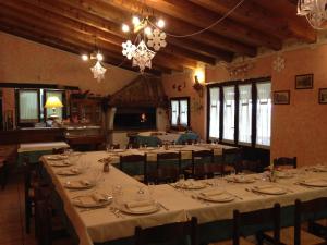 En restaurant eller et andet spisested på Agriturismo Taglio del Re