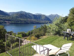Gallery image of Lago d'Orta Appartamento con vista in Pettenasco