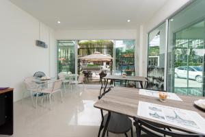 Gallery image of Vacation Time House in Nai Yang Beach