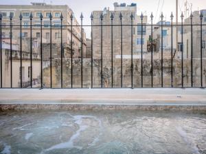 Πισίνα στο ή κοντά στο Valletta Kursara Port View