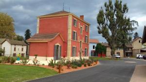 Edifici on està situat l'hostal o pensió
