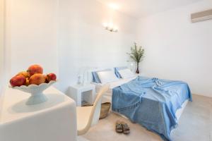 Villa Irena Bianca房間的床