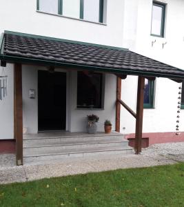 Budova, v ktorej sa apartmán nachádza