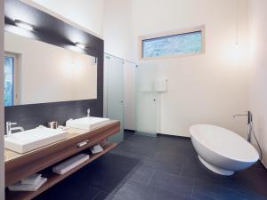 Gallery image of OVERLOOK Lodge by CERVO Zermatt in Zermatt