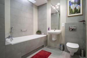 Łazienka w obiekcie Apartamenty Comfort & Spa Stara Polana VIPAPARTAMENTY