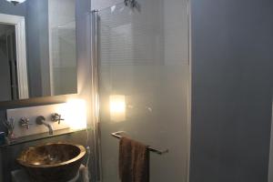Koupelna v ubytování Luxurious 2 bedroom flat in a historic building