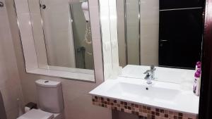 Vannituba majutusasutuses Hotel Alpet