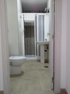 Koupelna v ubytování Hostal Brisas de Conil