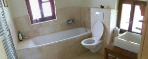 A bathroom at Chalet Etoile
