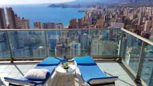 Gallery image of Two-bedroom Apartment with Sea Views - Torre Lugano 29 in Benidorm