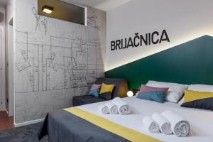 Posteľ alebo postele v izbe v ubytovaní Stay Swanky Hostel