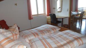 Uma cama ou camas num quarto em Sohlerhof
