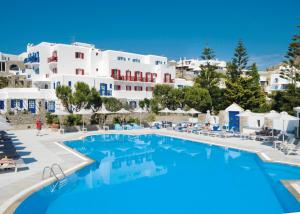 Bazén v ubytování Kamari Hotel nebo v jeho okolí