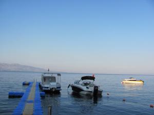 Galeriebild der Unterkunft Sea Breeze Apartment Bougainville Bay in Sarandë + 27 Fotos