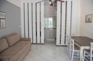 A seating area at Villa Riza