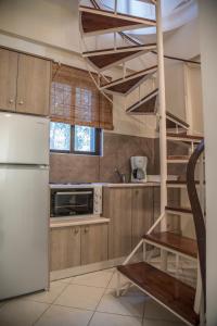 A kitchen or kitchenette at Villa Riza