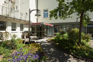 Vrt ispred objekta Hotel Terminus Brugg